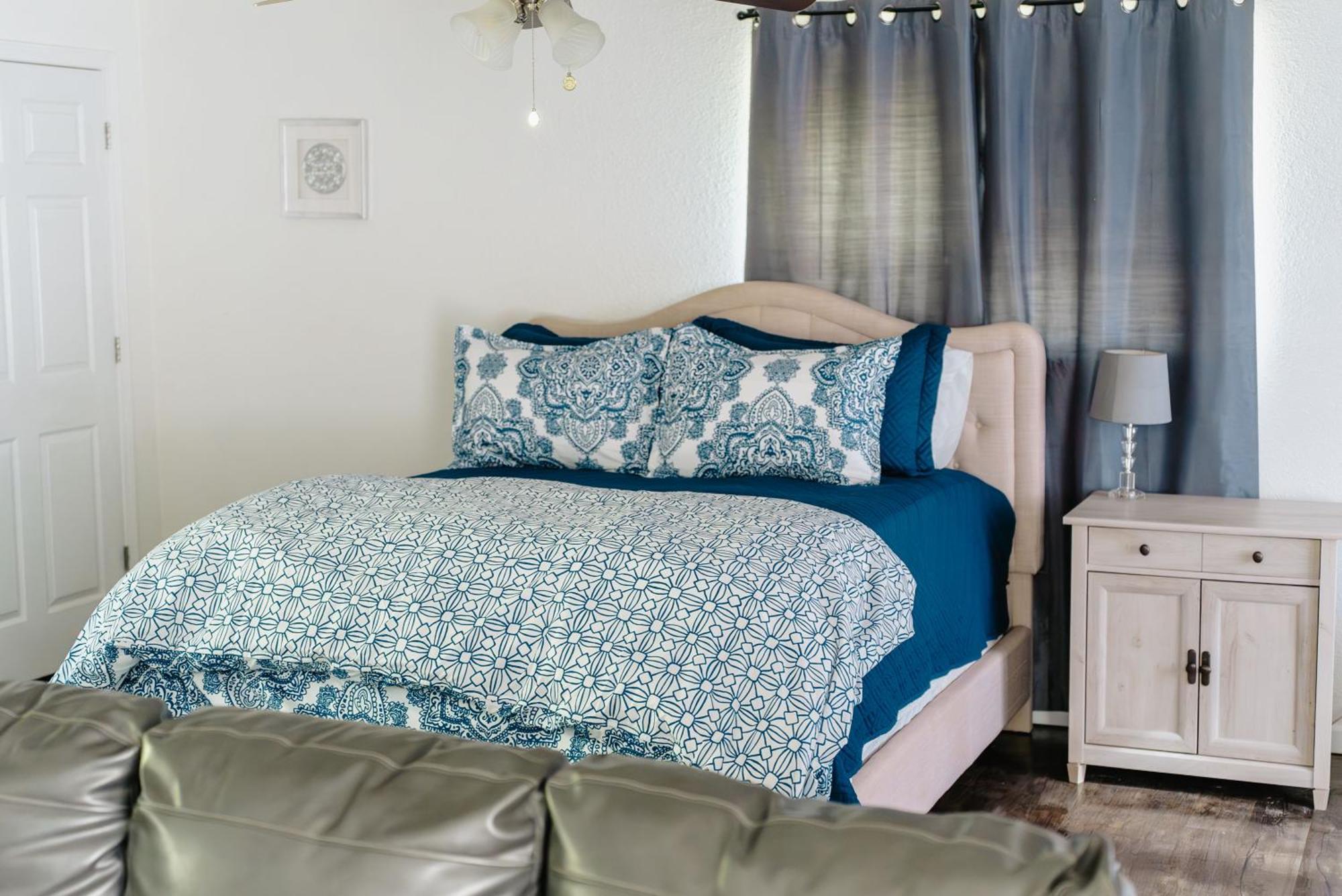 Anchor Inn And Suites Jamestown 外观 照片